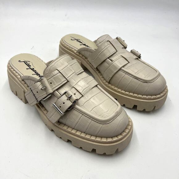 Free People Shoes - Free People Womens Buckle Lyra Lug Loafers Mink Size 40 US 10